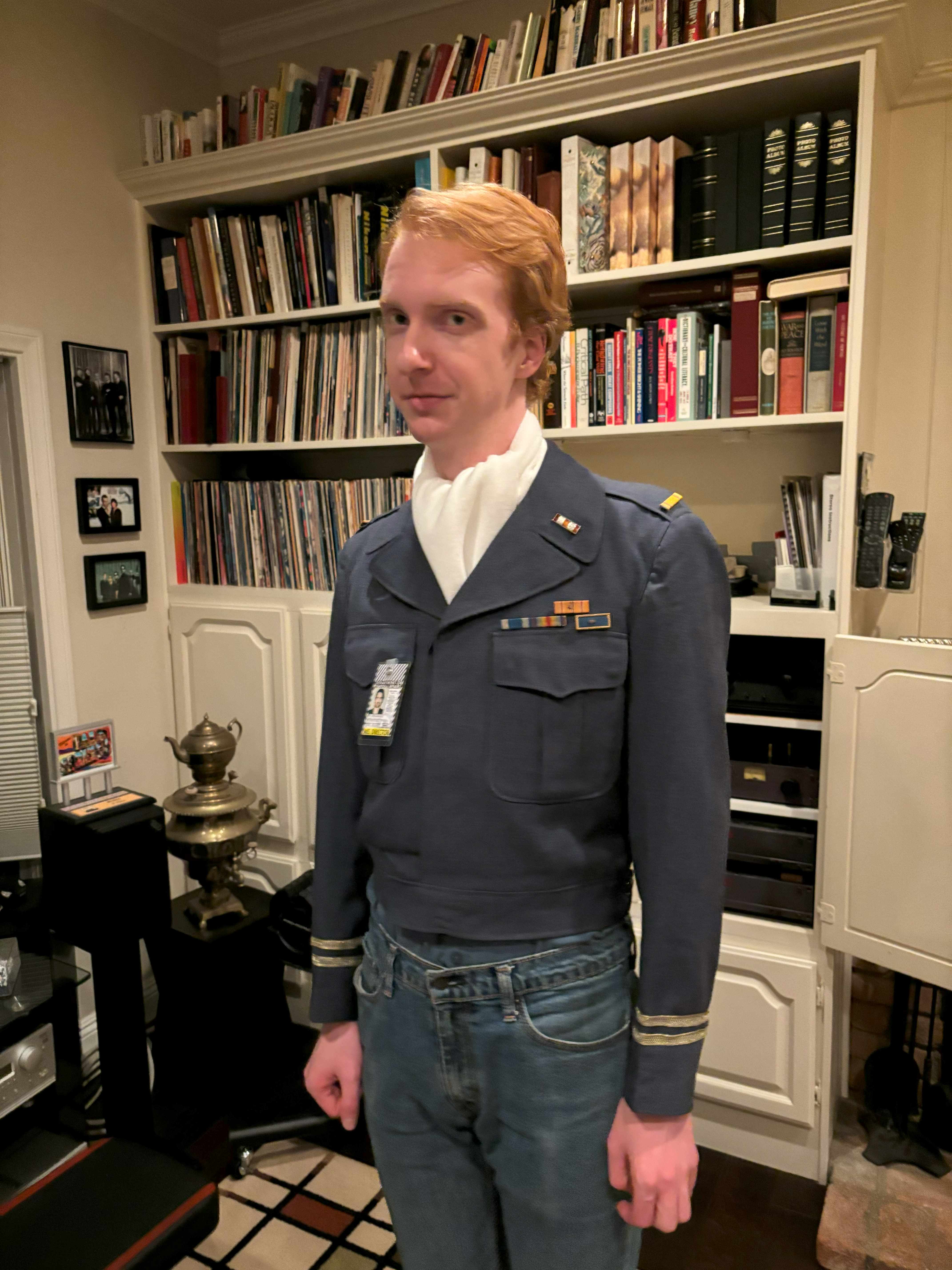 JWELLS_MM_OFFICERCostume_1