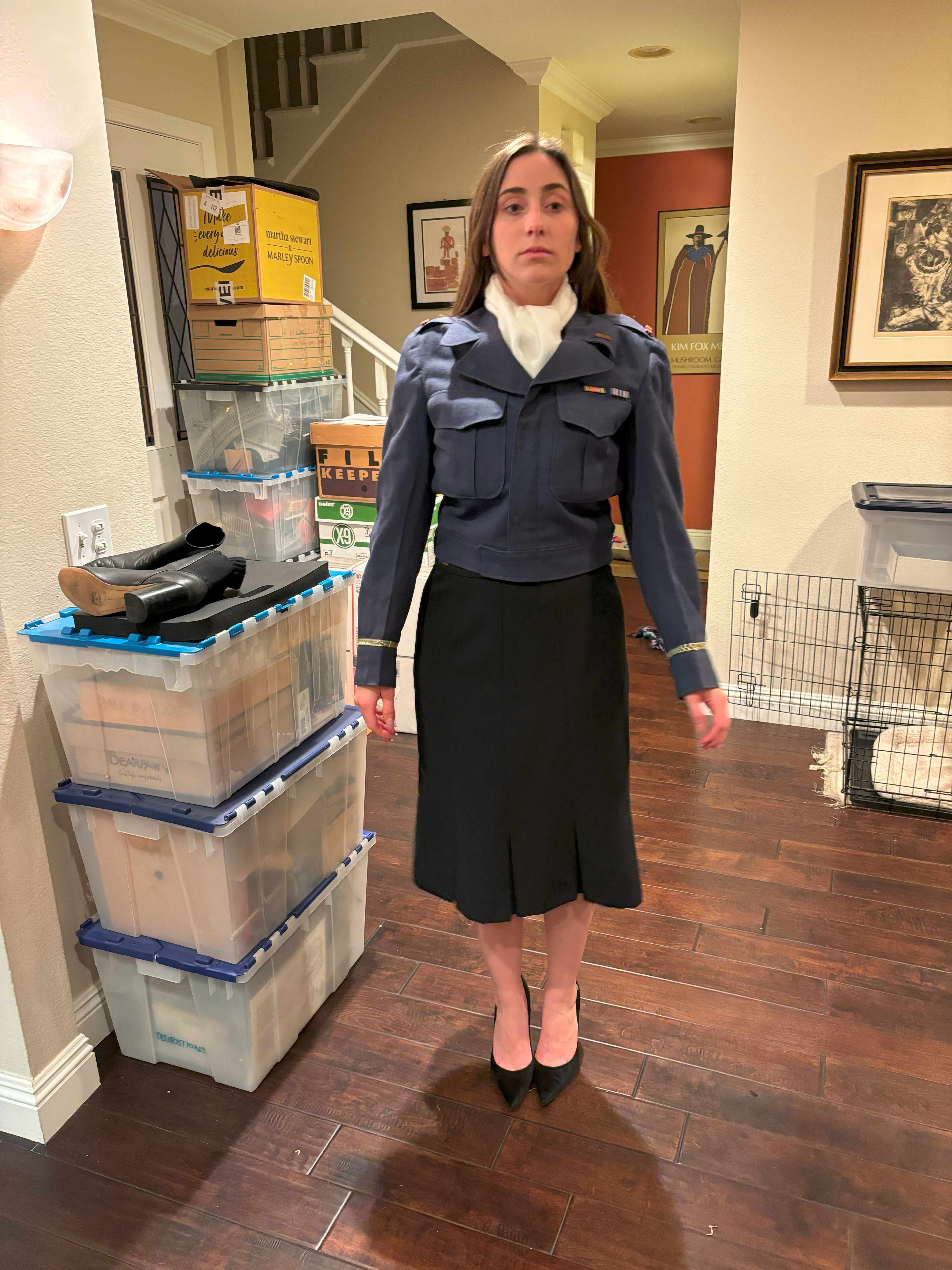 JWELLS_MM_OFFICERCostume_5